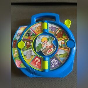 Fisher-Price Blue and Green Animal Sound Activity Disc